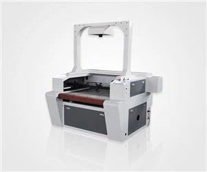 מכונת חריטה בלייזר CO2 קטן